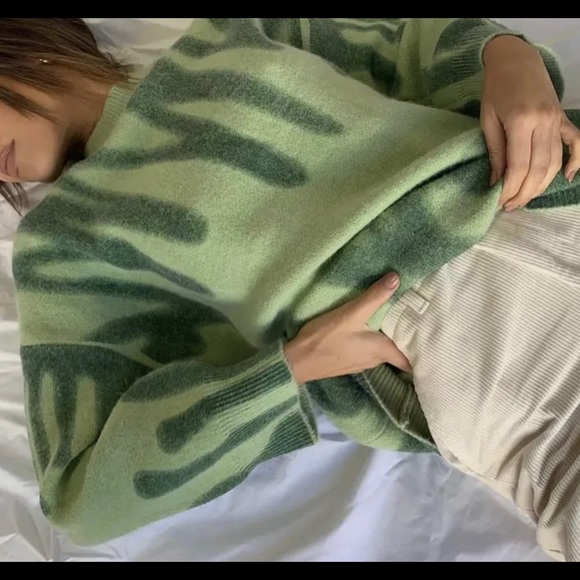 Kiwikillerfashion | Sweaters | Biding 
